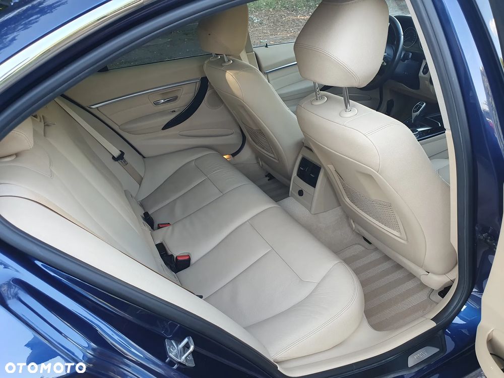 BMW Seria 3 320d Luxury Line sport - 5