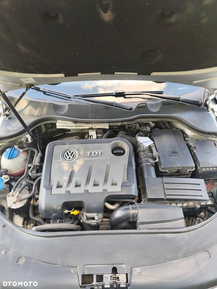 Volkswagen Passat 2.0 TDI 4Mot Highline - 14