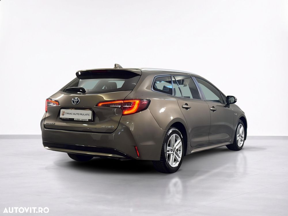 Toyota Corolla - 6