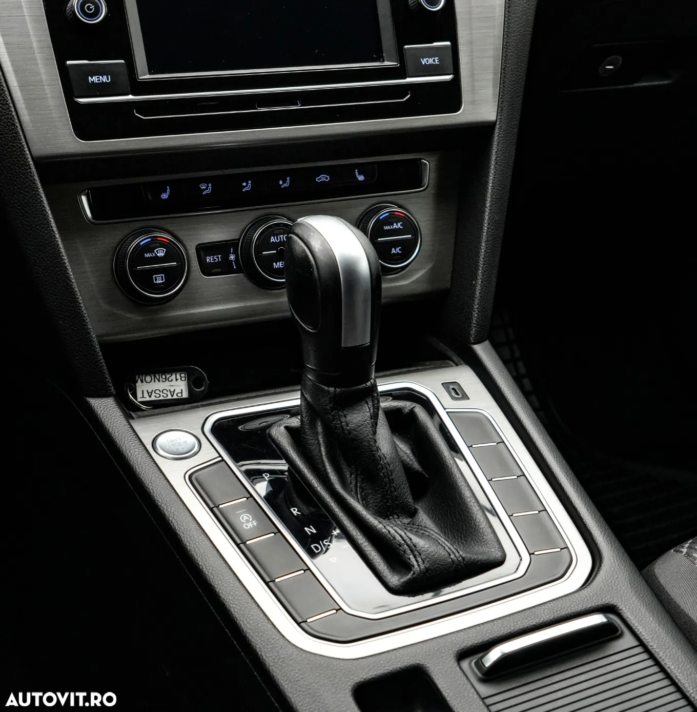 Volkswagen Passat 2.0 TDI DSG Advance - 20