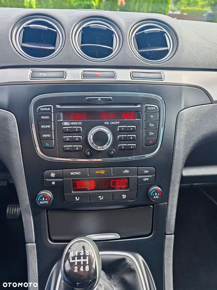 Ford S-Max 2.0 TDCi Ambiente - 13