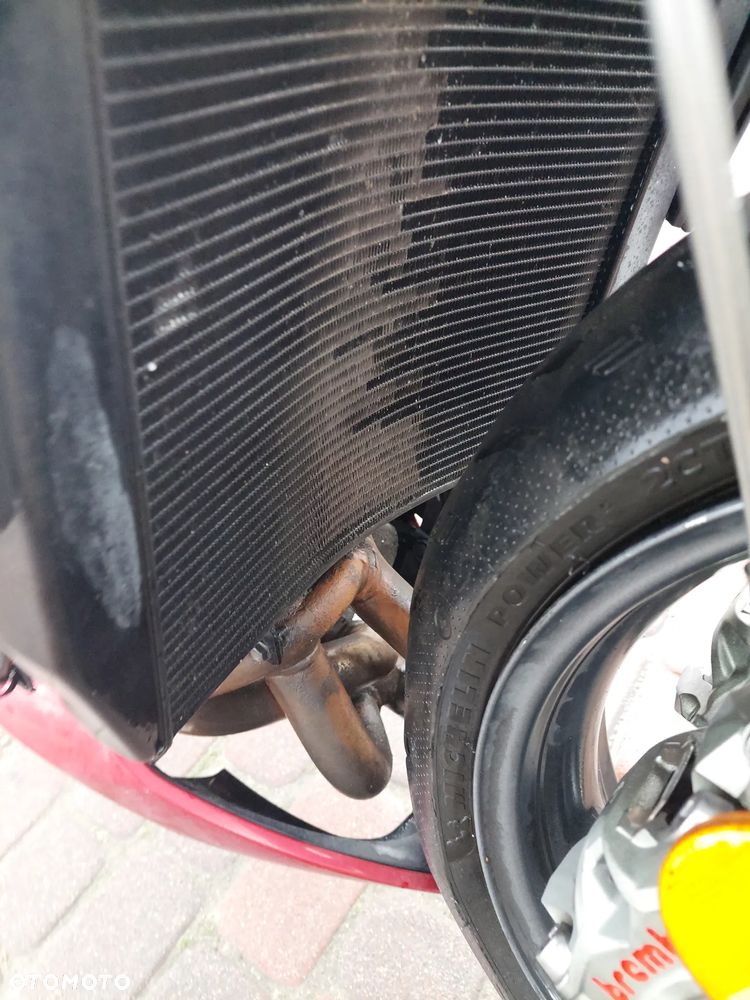 Triumph Street Triple - 11