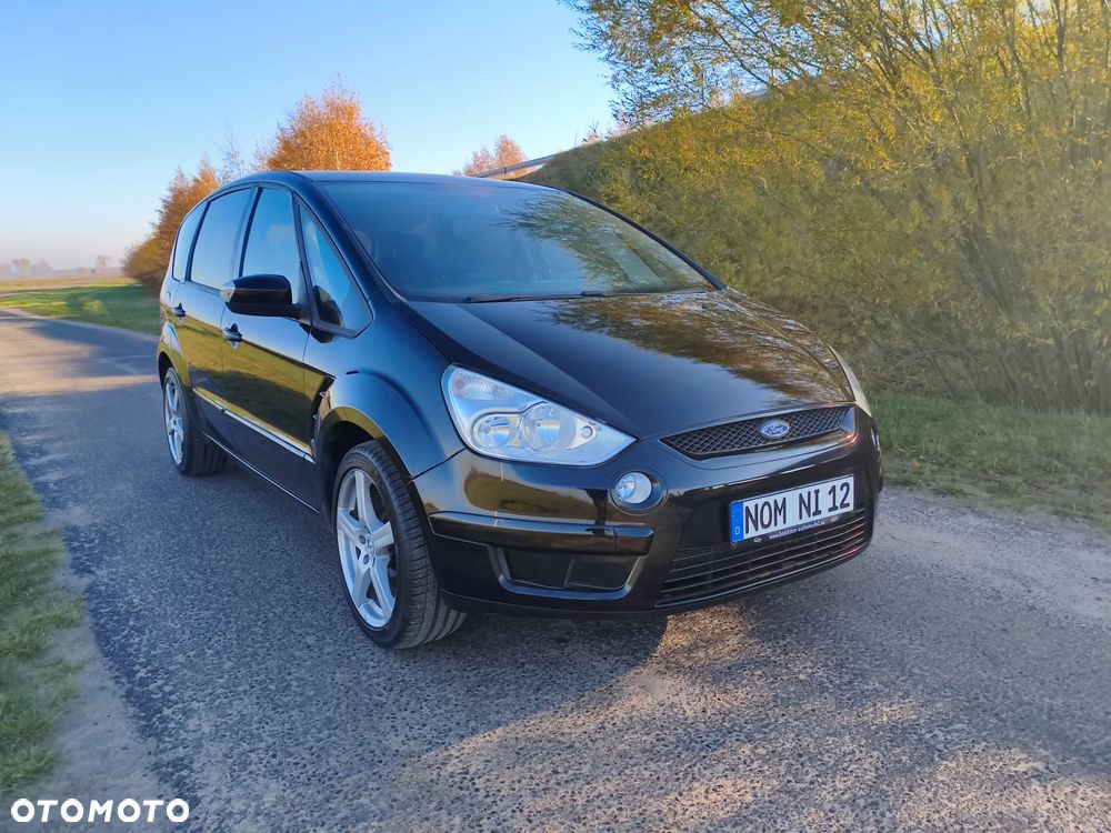 Ford Galaxy 2.0 Concept - 2