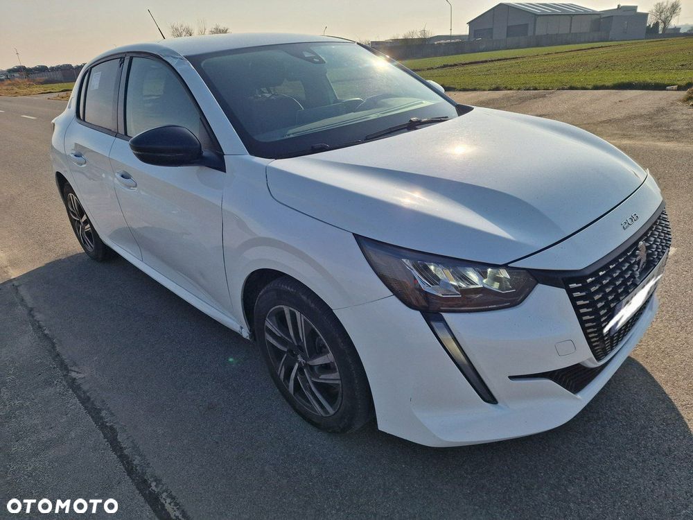 Peugeot 208 - 3