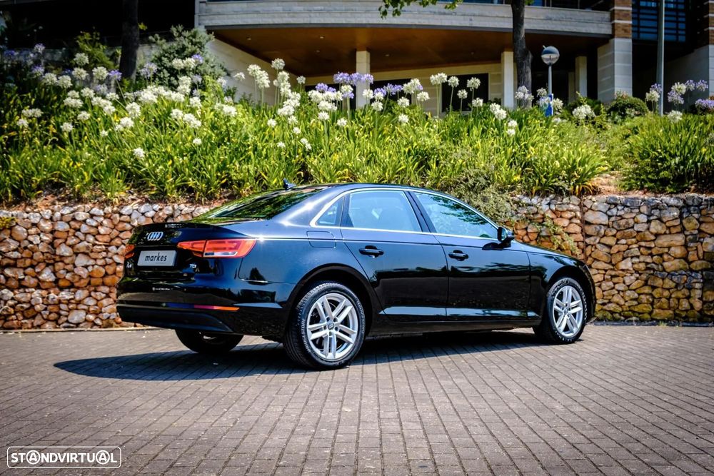 Audi A4 35 TDI Design S tronic - 9