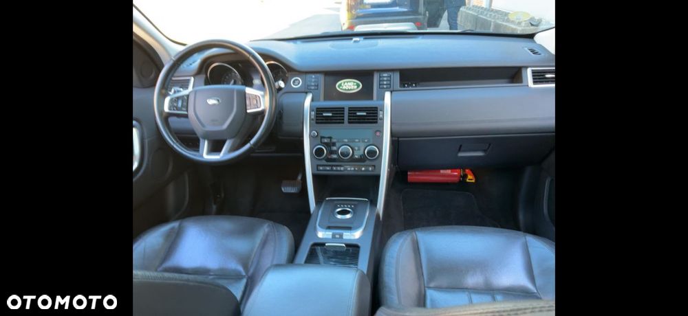 Land Rover Discovery Sport TD4 HSE Luxury - 6
