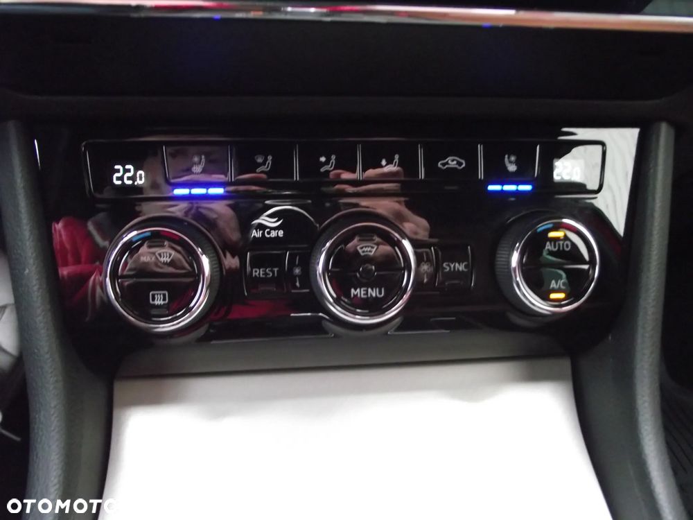 Skoda Superb 2.0 TSI 4x4 L&K DSG - 31
