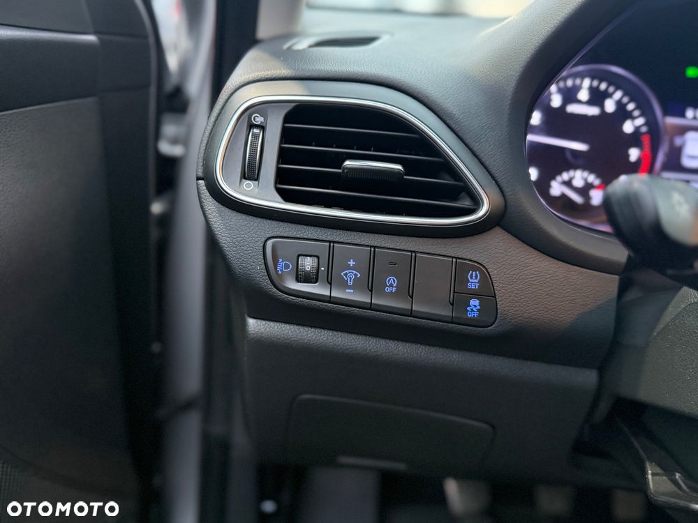 Hyundai i30 1.5 DPI Comfort - 12