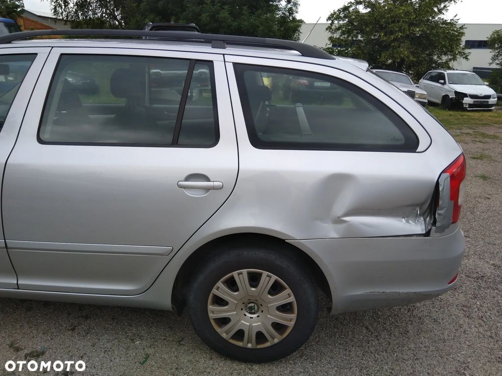 Skoda Octavia 1.8 TSI Ambiente - 5