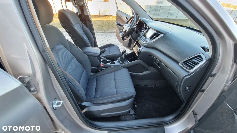 Hyundai Tucson blue 1.7 CRDi 2WD Passion Plus - 11