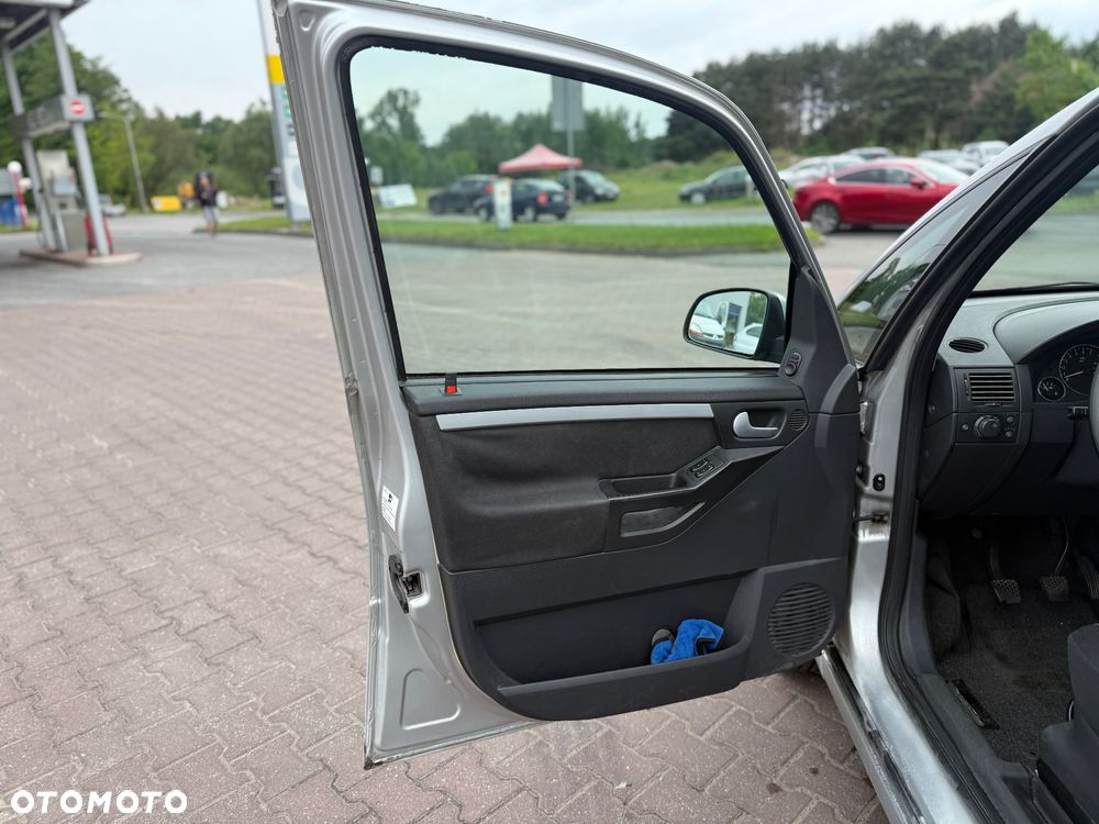 Opel Meriva 1.6 16V Cosmo - 12
