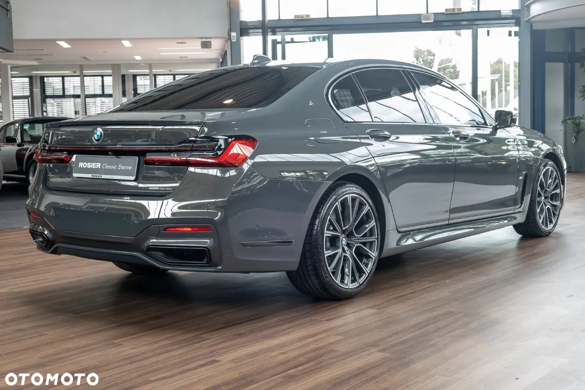 BMW Seria 7 750i xDrive sport - 8