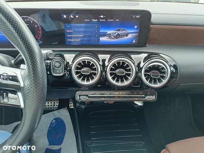 Mercedes-Benz CLA 200 AMG Line 7G-DCT - 8
