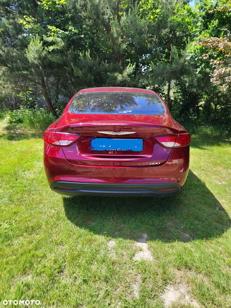 Chrysler 200 - 6
