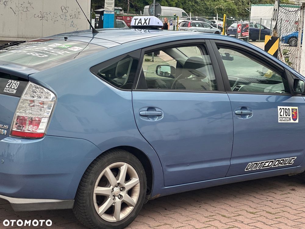 Toyota Prius 1.5 VVT-i Sol - 3