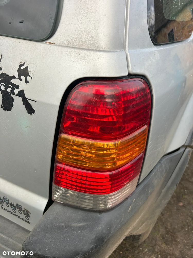 ford maverick lampy tyl ladne nie uszkodzone - 2