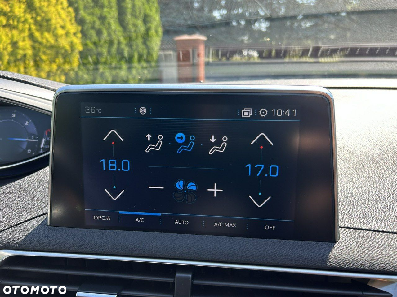 Peugeot 5008 BlueHDI 130 EAT8 Allure - 25