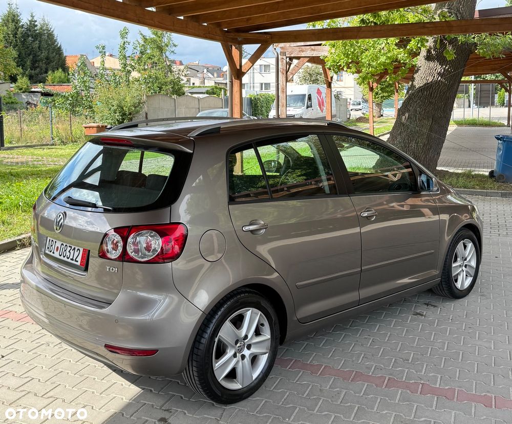 Volkswagen Golf Plus 1.6 TDI DPF Highline - 10