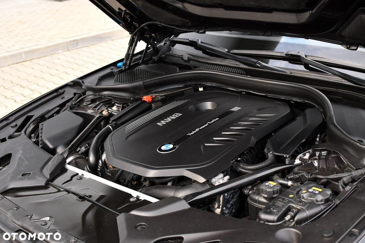 BMW Seria 5 540i xDrive M Sport sport - 35