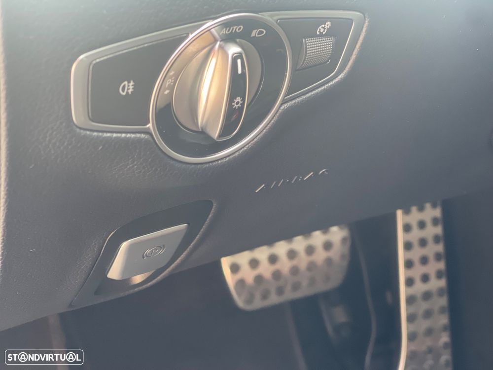 Mercedes-Benz E 300 de 4Matic 9G-TRONIC AMG Line - 17