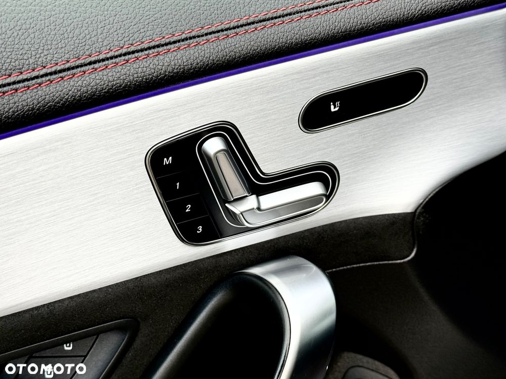 Mercedes-Benz CLA 180 d 7G-DCT AMG Line - 32