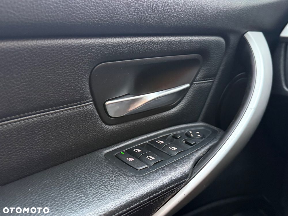 BMW Seria 3 320d Efficient Dynamics Edition - 18