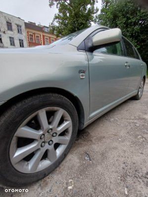Toyota Avensis - 6
