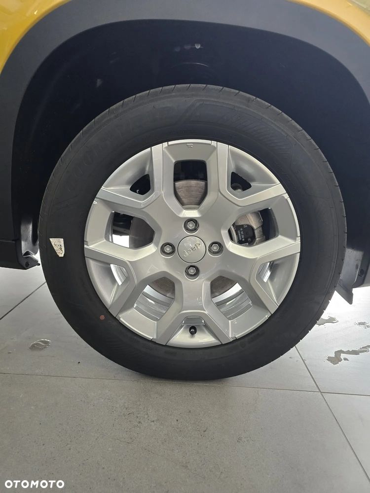 Jeep Avenger 1.2 T3 mHEV Altitude FWD eDCT6 - 7