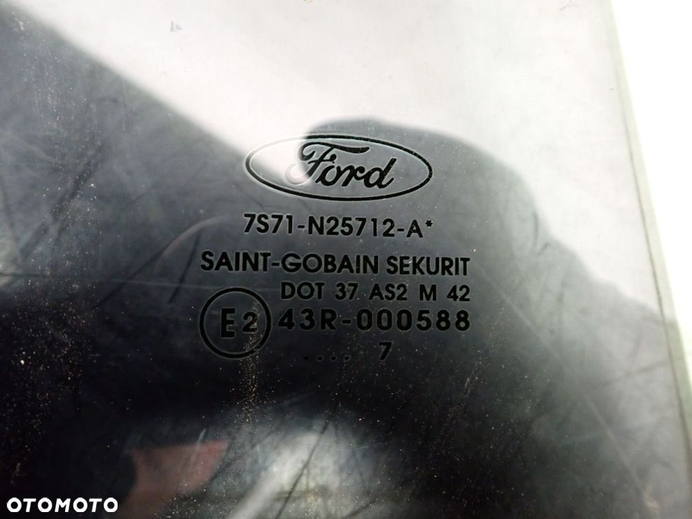 SZYBA BOCZNA PRAWA TYLNA DRZWI FORD MONDEO MK4 2.0TDCI - 7