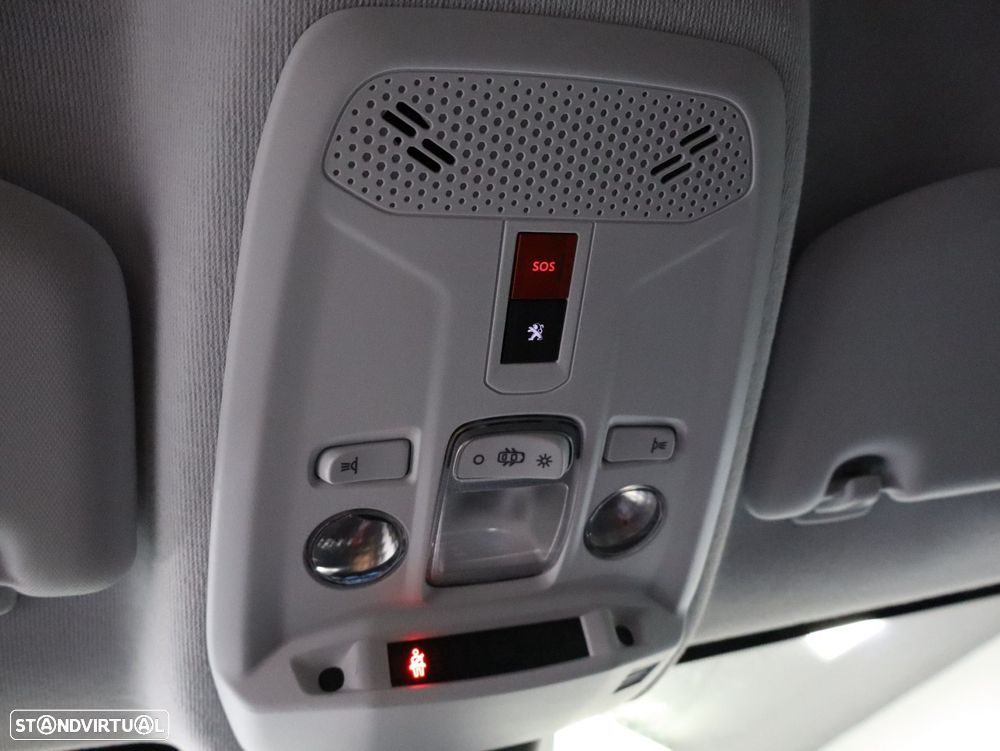 Peugeot e-208 50 kWh Allure - 22