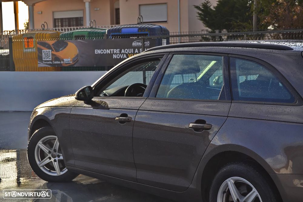 Audi A4 Avant 2.0 TDI - 10
