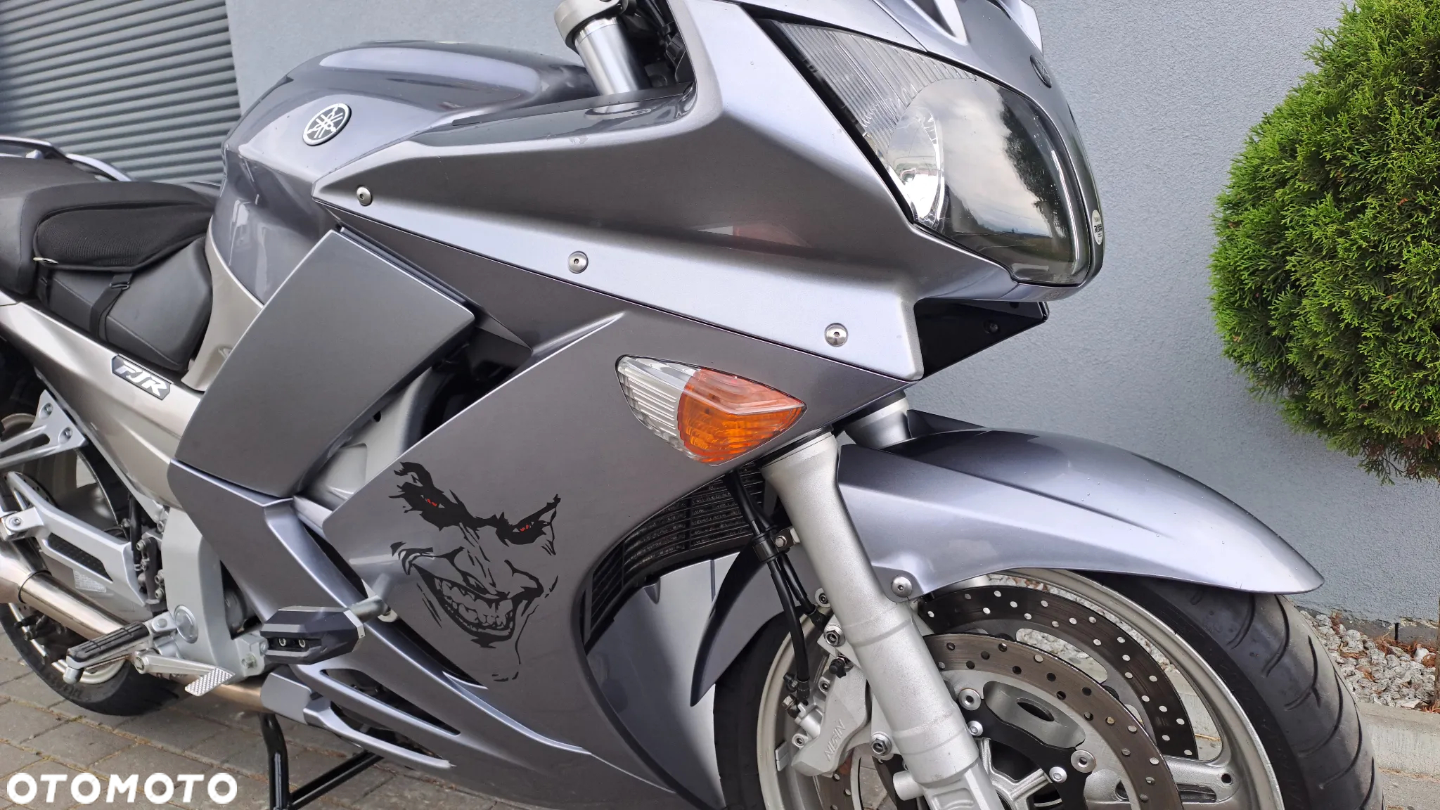 Yamaha FJR - 10