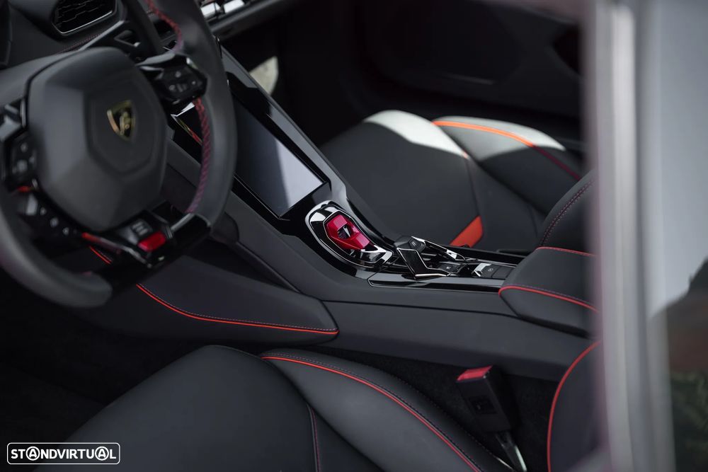 Lamborghini Huracán EVO - 15