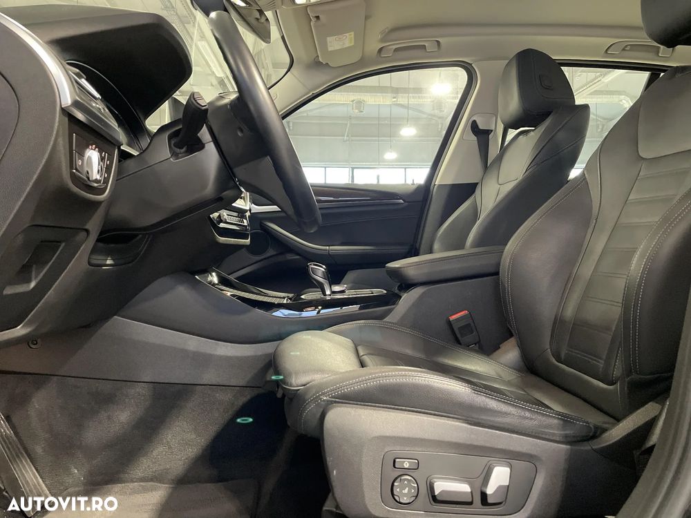 BMW X3 xDrive30e Aut. - 24