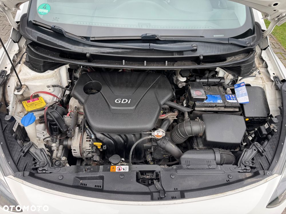 Hyundai i30 blue Kombi 1.6 GDi Style - 9