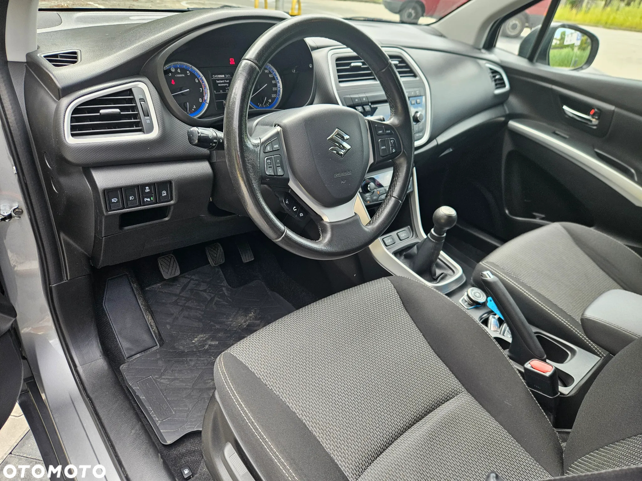 Suzuki SX4 S-Cross 1.6 Premium 4WD - 8