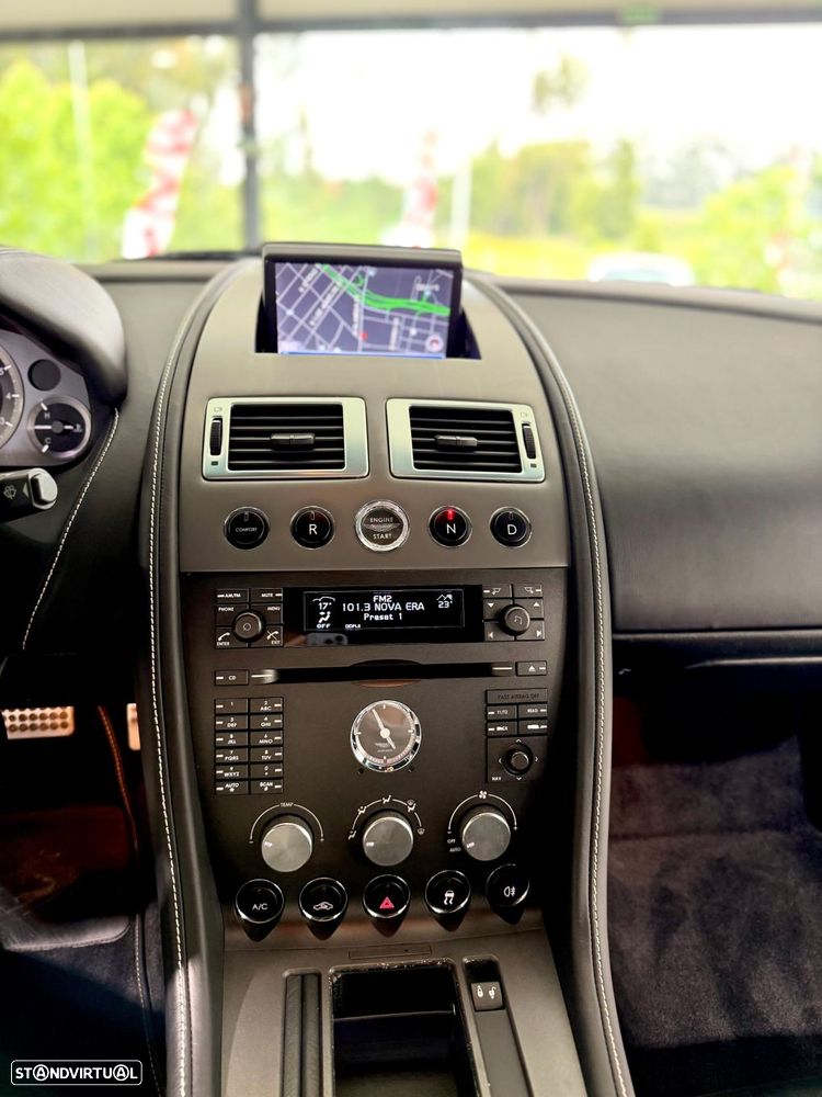 Aston Martin Vantage Coupe V8 Sportshift - 7
