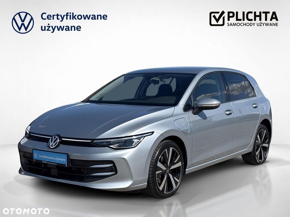 Volkswagen Golf - 2