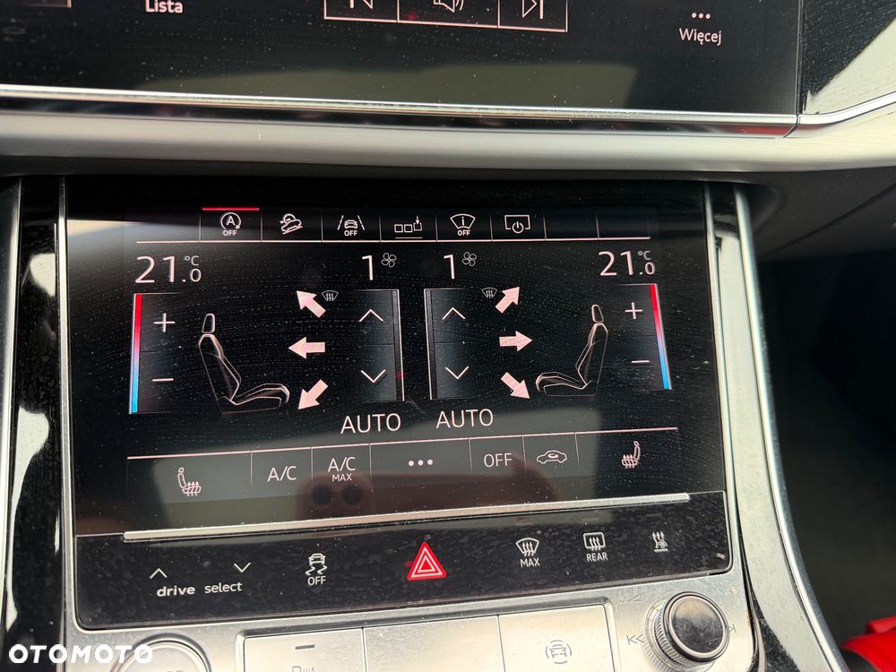 Audi Q8 - 32