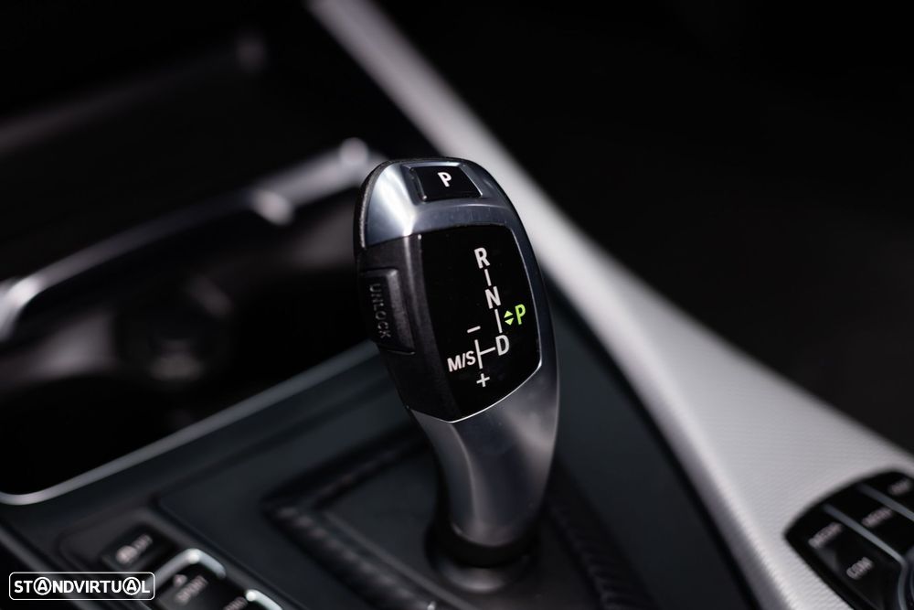 BMW 120 d Pack M Auto - 41