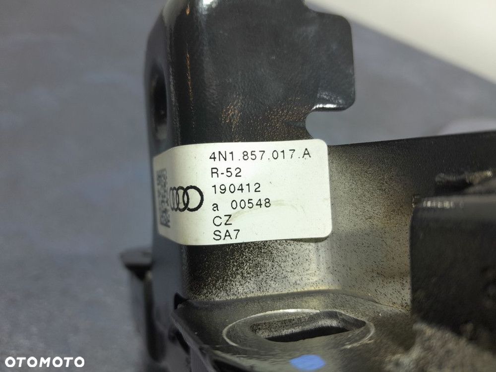AUDI A8 D5 BELKA STELAZ DESKI ROZDZIELCZEJ EU 4N1857017A - 8