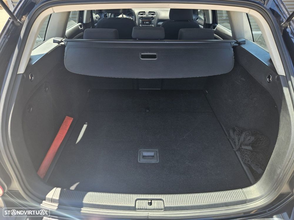 VW Golf Variant 1.6 TDi Highline - 48