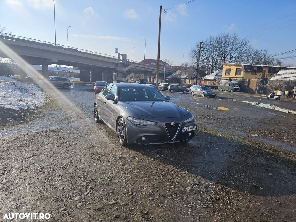 Alfa Romeo Giulia 2.2 JTDM Aut. - 8