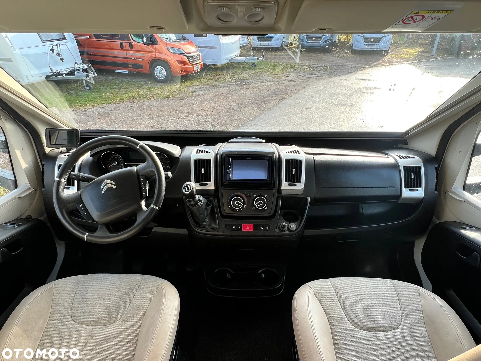 Adria Coral XL 670 DK - 23
