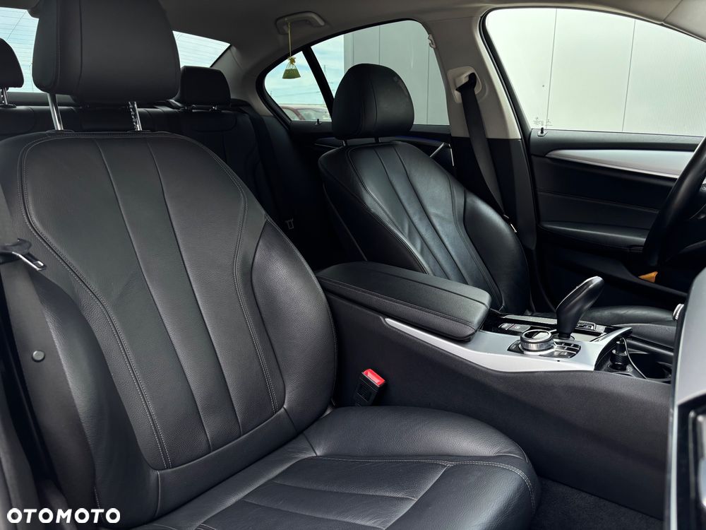 BMW Seria 5 520d - 14