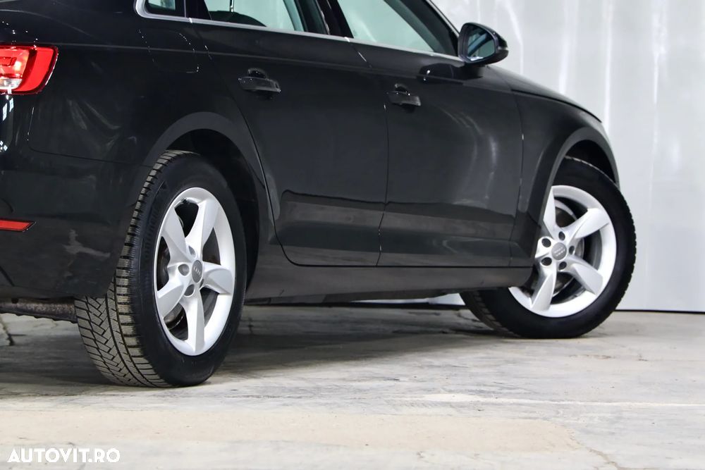 Audi A4 2.0 TDI DPF Ambiente - 29