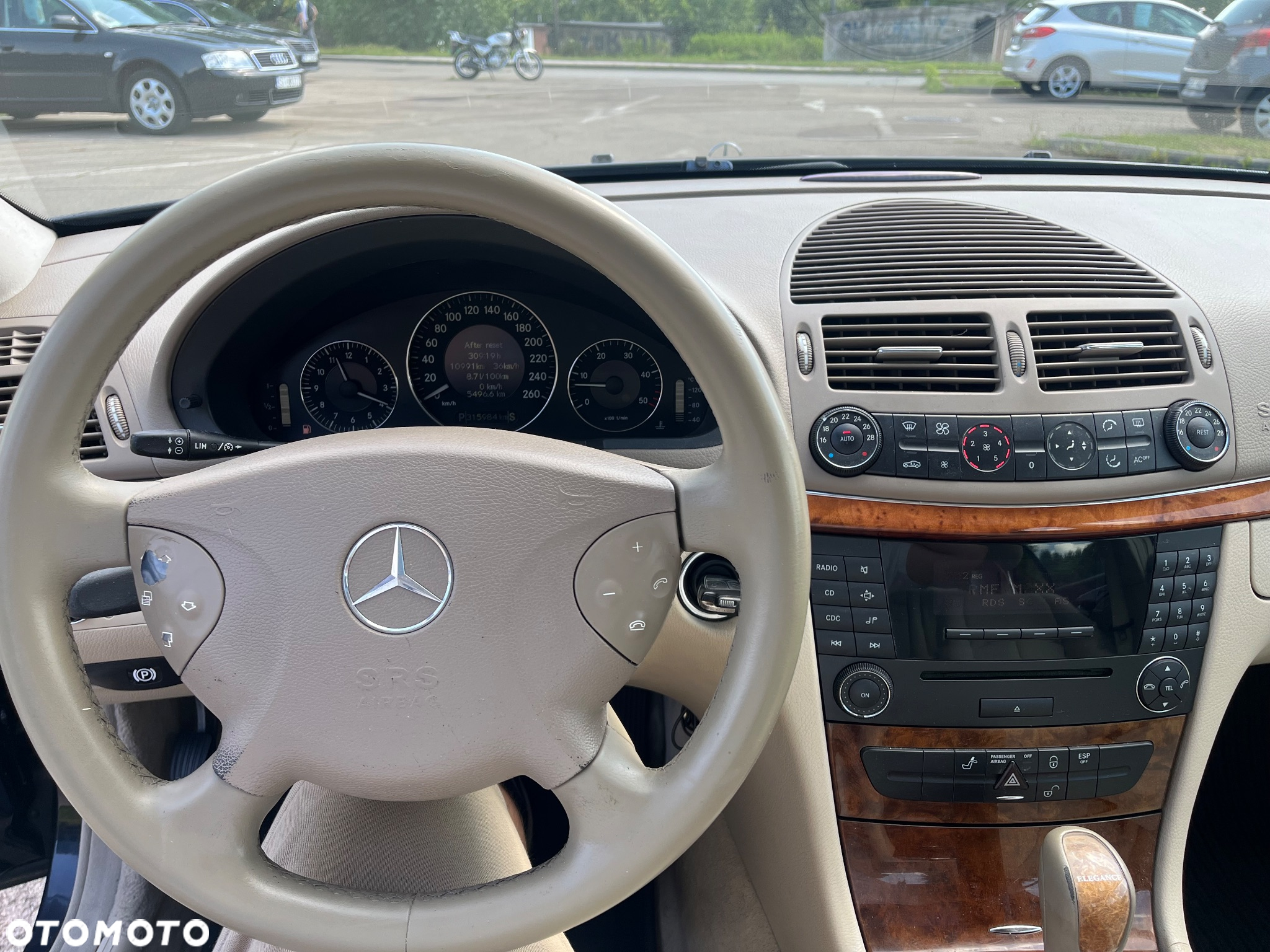 Mercedes-Benz Klasa E 320 CDI T Elegance - 12