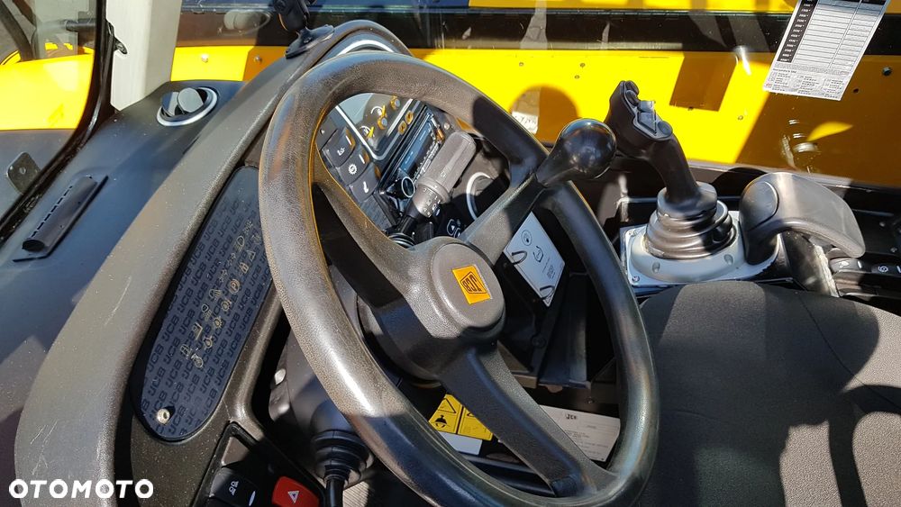 JCB 536-70 Agri Super 2014R - 33