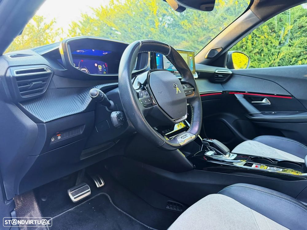 Peugeot e-2008 GT Pack - 17