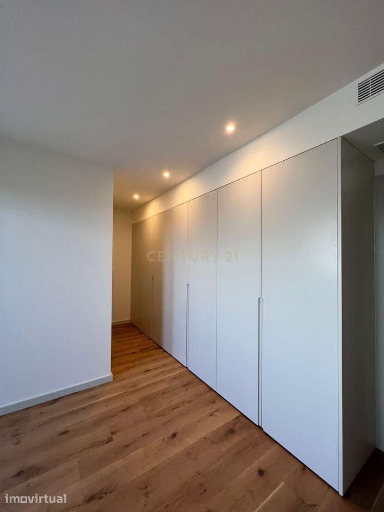 Apt. T3  c/ 2 suites, Varanda e 2 Lug. Garagem - Magnólia City Park - Grande imagem: 3/11
